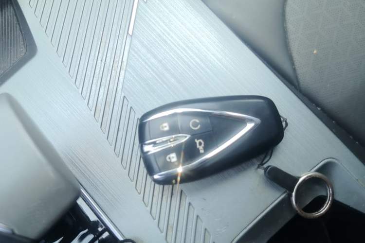 Used CHANGAN OSHAN Z6 New Energy 2023 ZhiDian iDD 150KM Flagship PLUS Vehicle Key