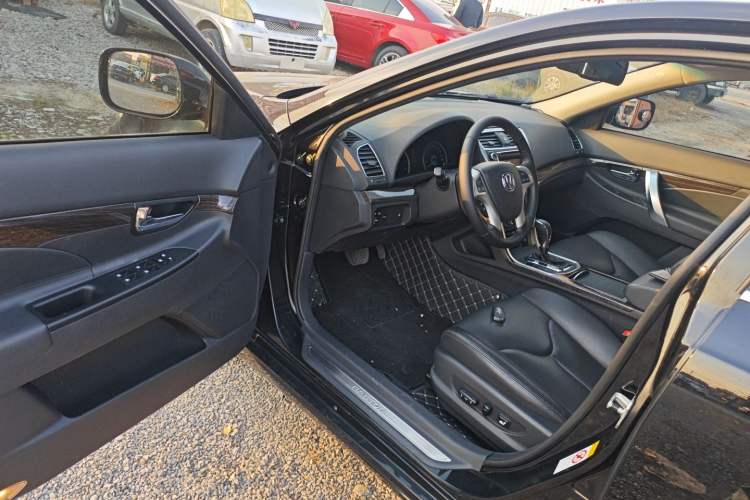 Used CHANGAN Raeton 2014 1.8T Automatic Flagship Anniversary Edition China IV Standard Driver Seat