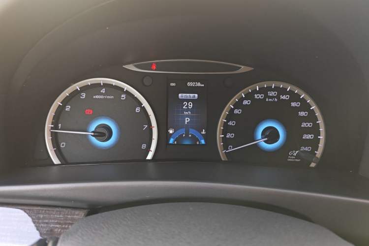 Used CHANGAN Raeton 2014 1.8T Automatic Flagship Anniversary Edition China IV Standard Instrument Cluster