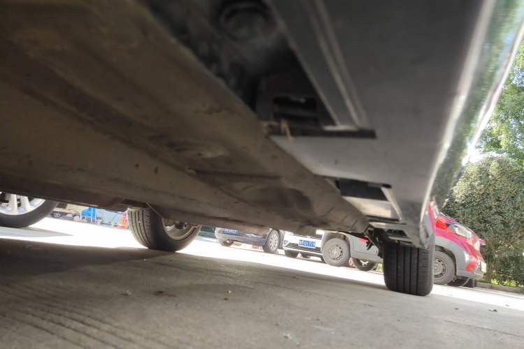 Used CHANGAN Raeton 2013 1.8T Automatic Prestige Model China IV Standard Left Side Sill