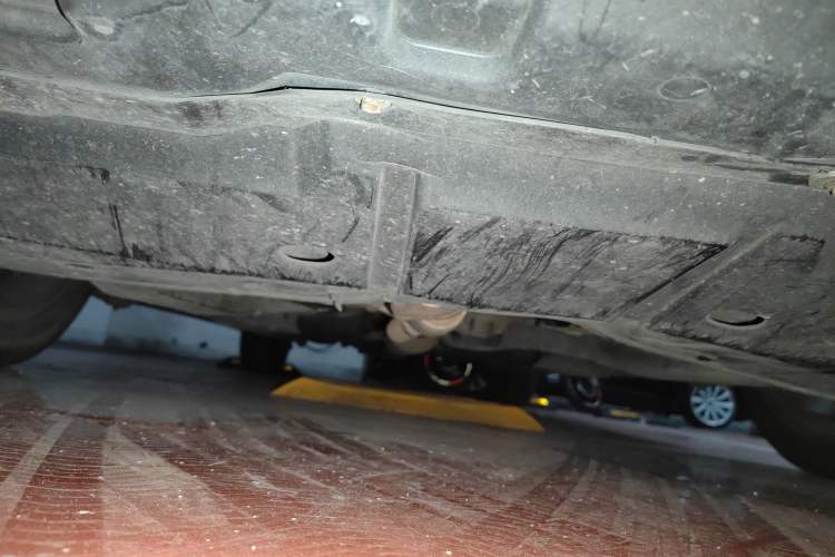 Used CHANGAN Raeton 2013 1.8T Automatic Prestige Model China IV Standard Chassis Front