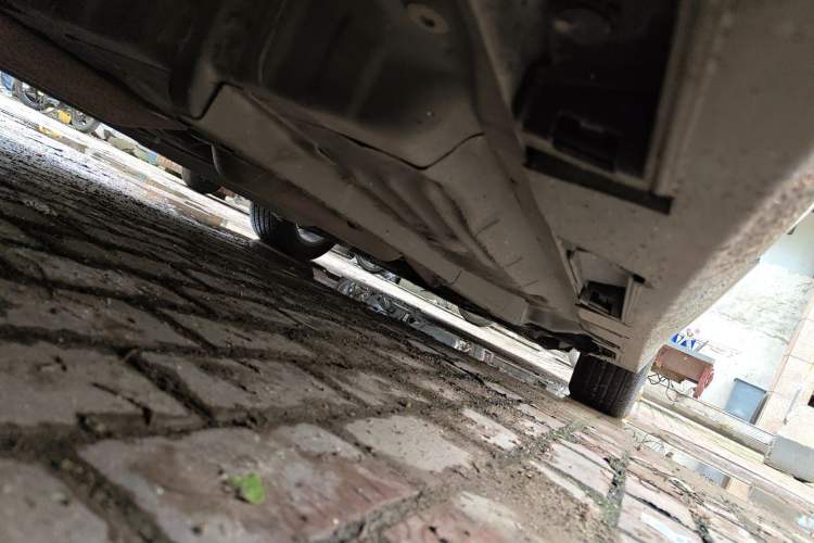 Used CHANGAN Raeton 2013 1.8T Automatic Prestige Model China V Standard Chassis Rear Right