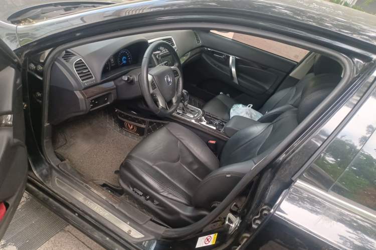 Used CHANGAN Raeton 2013 1.8T Automatic Flagship Model China IV Standard Driver Seat