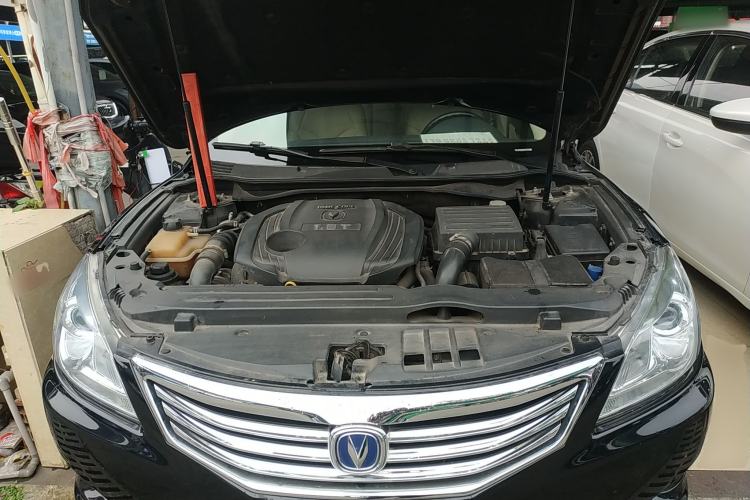 Used CHANGAN Raeton 2013 1.8T Automatic Prestige Model China IV Standard Engine Bay