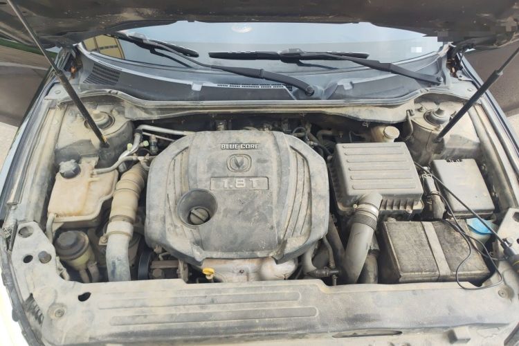 Used CHANGAN Raeton 2013 1.8T Automatic Prestige Model Engine Bay