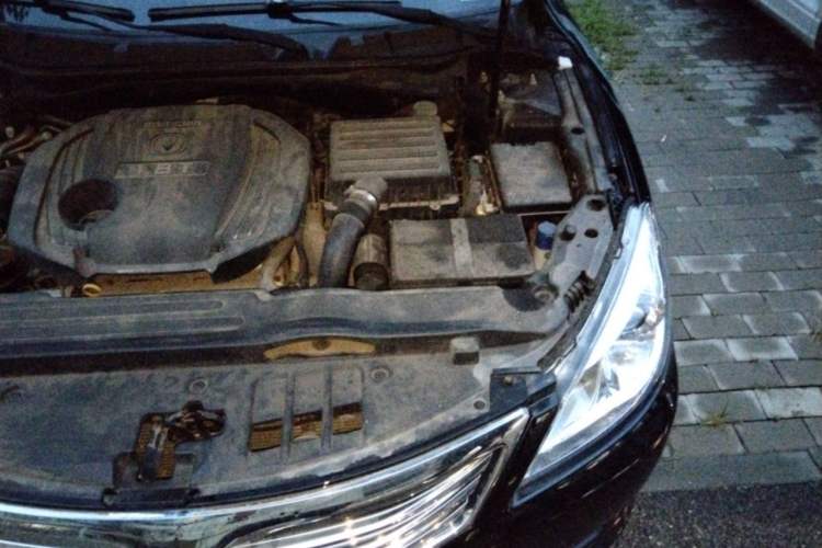 Used CHANGAN Raeton 2013 1.8T Automatic Prestige Model China IV Standard Engine Bay Left