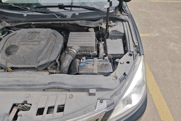 Used CHANGAN Raeton 2013 1.8T Automatic Elite Model China IV Standard Engine Bay Left
