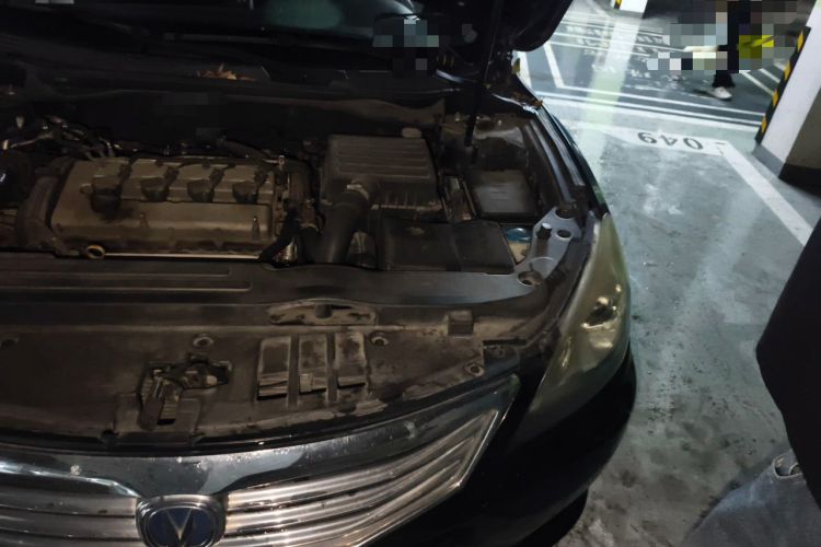 Used CHANGAN Raeton 2013 1.8T Automatic Prestige Model Engine Bay Left