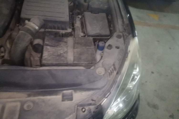 Used CHANGAN Raeton 2013 1.8T Automatic Prestige Model China IV Standard Engine Bay Left