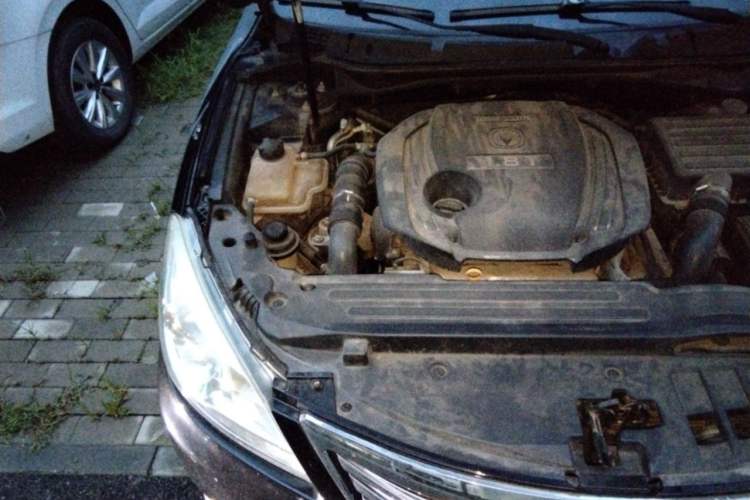 Used CHANGAN Raeton 2013 1.8T Automatic Prestige Model China IV Standard Engine Bay Right