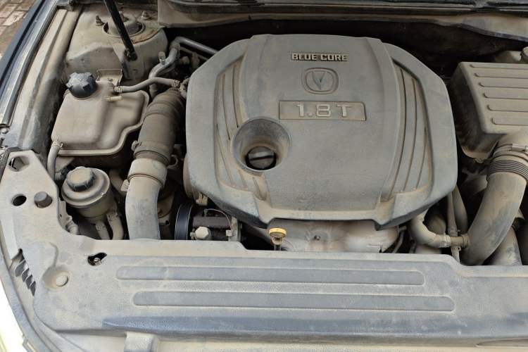 Used CHANGAN Raeton 2013 1.8T Automatic Prestige Model China V Standard Engine Bay Right