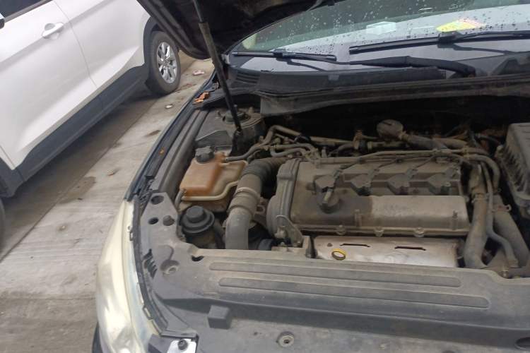 Used CHANGAN Raeton 2013 1.8T Automatic Prestige Model China IV Standard Engine Bay Right
