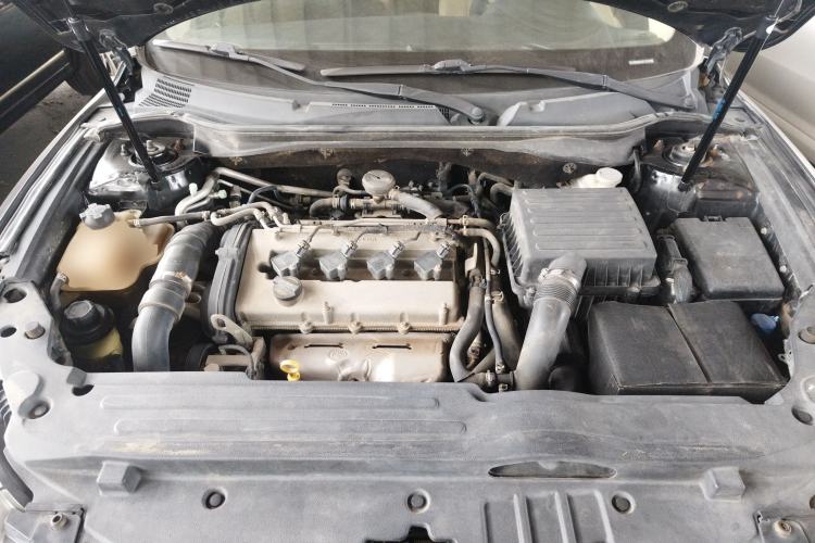 Used CHANGAN Raeton 2013 1.8T Automatic Elite Model China IV Standard Engine Bay
