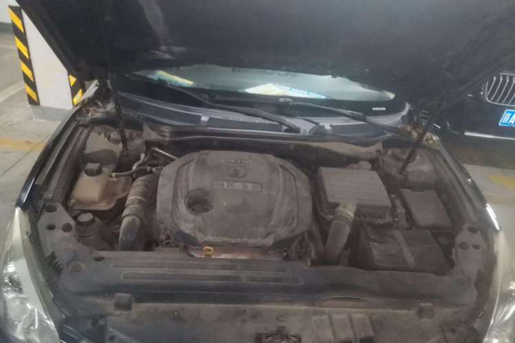 Used CHANGAN Raeton 2013 1.8T Automatic Prestige Model China IV Standard Engine Bay