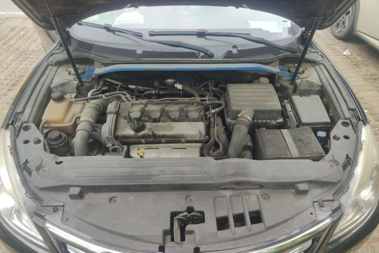 Used CHANGAN Raeton 2013 1.8T Automatic Prestige Model China IV Standard Engine Bay