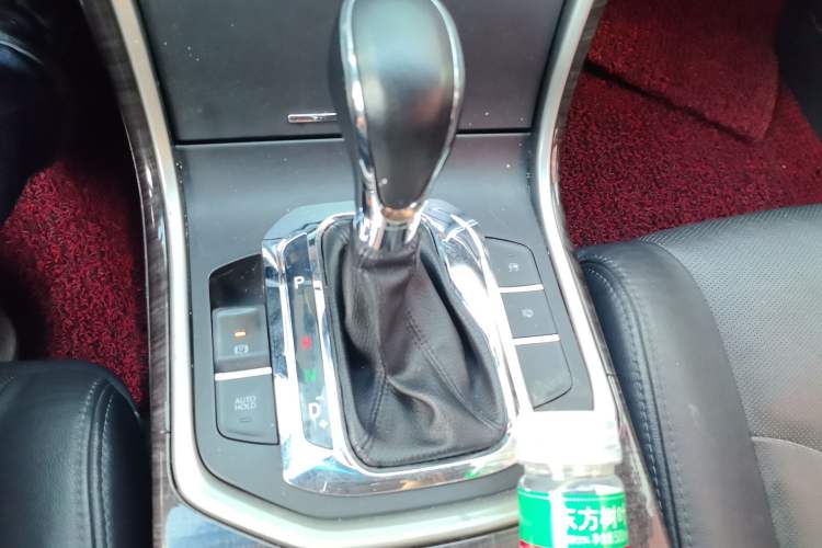 Used CHANGAN Raeton 2013 1.8T Automatic Flagship Model China IV Standard Gear Lever
