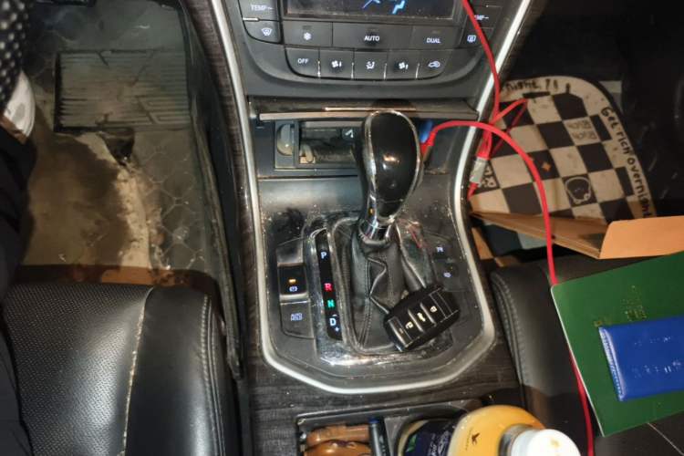 Used CHANGAN Raeton 2013 1.8T Automatic Prestige Model Gear Lever