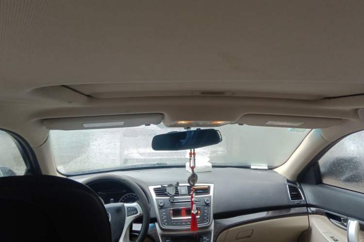 Used CHANGAN Raeton 2013 1.8T Automatic Elite Model China IV Standard Headliner