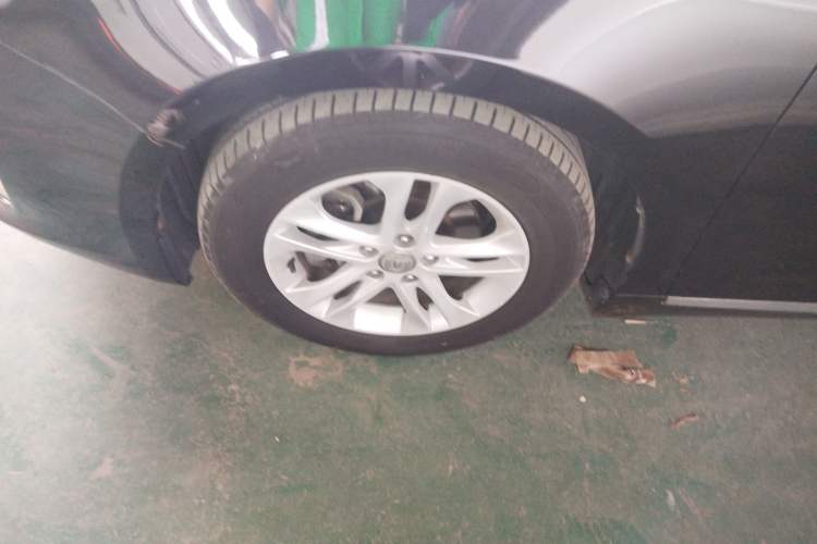Used CHANGAN Raeton 2013 1.8T Automatic Elite Model China IV Standard Left Front Wheel Hub