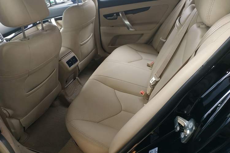 Used CHANGAN Raeton 2013 1.8T Automatic Prestige Model China IV Standard Left Rear Seat