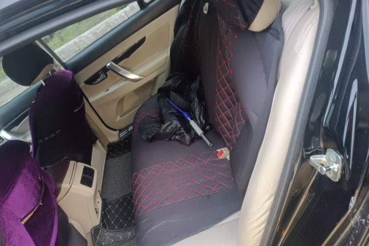 Used CHANGAN Raeton 2013 1.8T Automatic Prestige Model China V Standard Left Rear Seat
