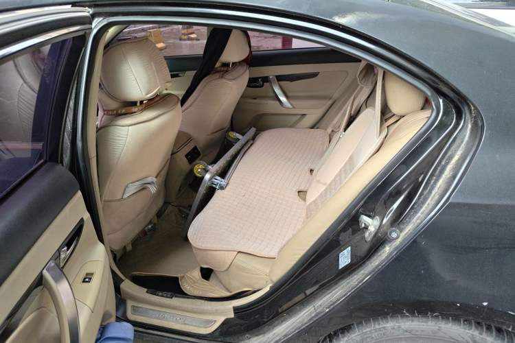 Used CHANGAN Raeton 2013 1.8T Automatic Prestige Model China V Standard Left Rear Seat