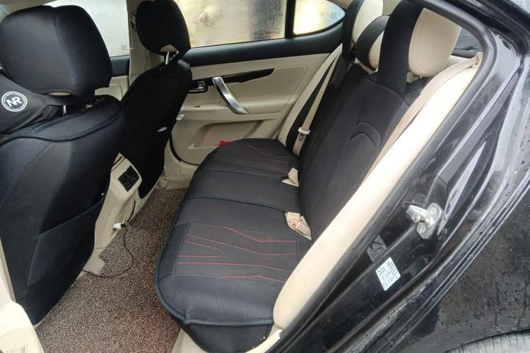 Used CHANGAN Raeton 2013 1.8T Automatic Elite Model China IV Standard Left Rear Seat