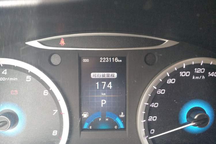 Used CHANGAN Raeton 2013 1.8T Automatic Elite Model China V Standard Odometer Close Up