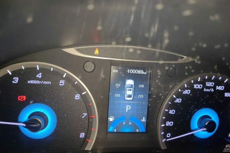 Used CHANGAN Raeton 2013 1.8T Automatic Prestige Model China IV Standard Odometer Close Up