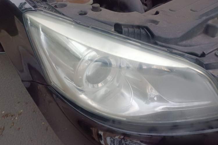 Used CHANGAN Raeton 2013 1.8T Automatic Prestige Model China V Standard Right Front Headlight