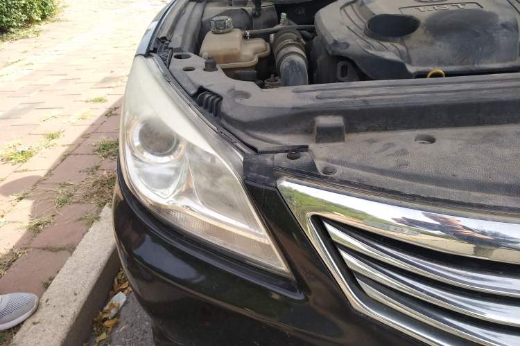 Used CHANGAN Raeton 2013 1.8T Automatic Elite Model China V Standard Right Front Headlight