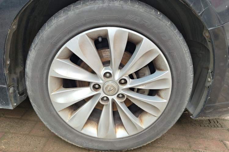 Used CHANGAN Raeton 2013 1.8T Automatic Prestige Model China V Standard Right Front Wheel Hub