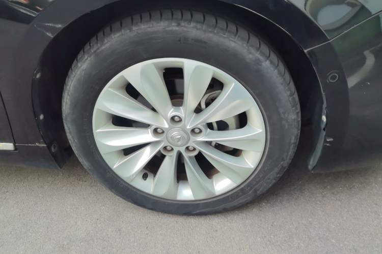 Used CHANGAN Raeton 2013 1.8T Automatic Flagship Model China IV Standard Right Front Wheel Hub
