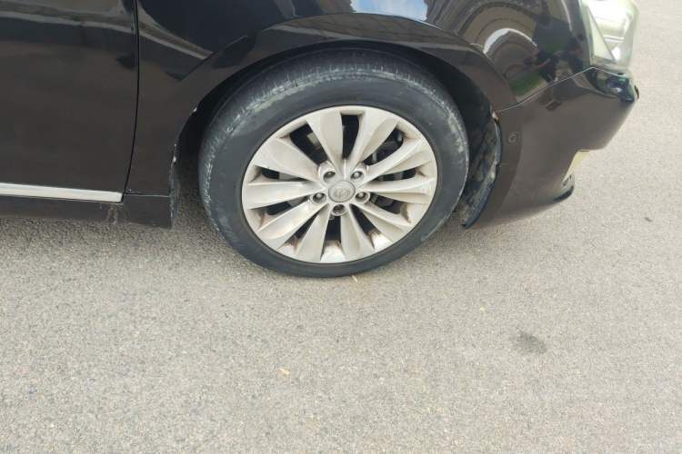 Used CHANGAN Raeton 2013 1.8T Automatic Prestige Model Right Front Wheel Hub
