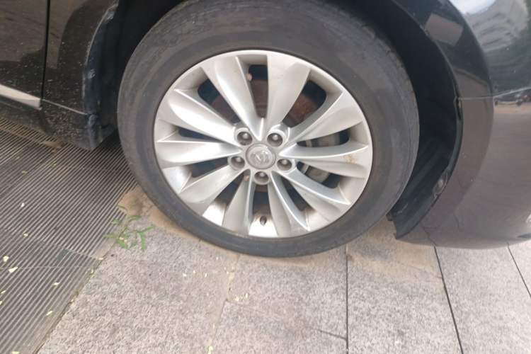 Used CHANGAN Raeton 2013 1.8T Automatic Flagship Model China IV Standard Right Front Wheel Hub