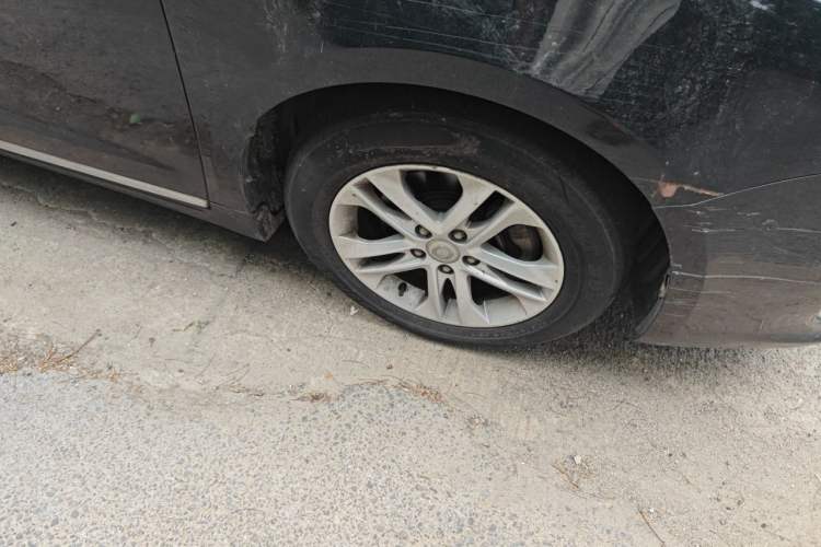 Used CHANGAN Raeton 2013 1.8T Automatic Elite Model China IV Standard Right Front Wheel Hub