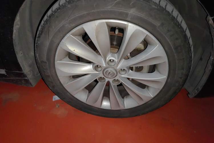 Used CHANGAN Raeton 2013 1.8T Automatic Prestige Model China IV Standard Right Front Wheel Hub