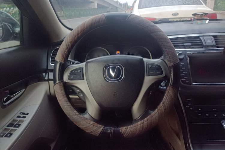 Used CHANGAN Raeton 2013 1.8T Automatic Prestige Model China V Standard Steering Wheel