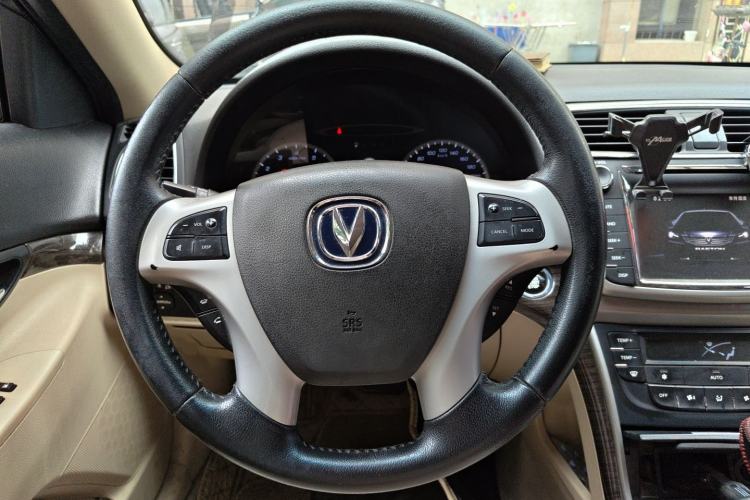 Used CHANGAN Raeton 2013 1.8T Automatic Prestige Model China V Standard Steering Wheel