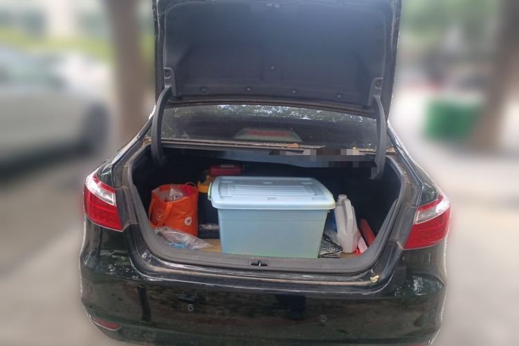 Used CHANGAN Raeton 2013 1.8T Automatic Flagship Model China IV Standard Trunk
