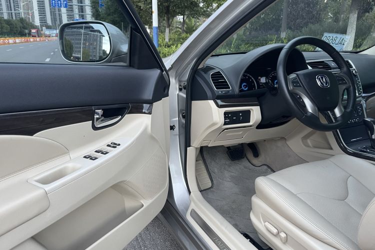 Used CHANGAN Raeton 2013 1.8T Automatic Prestige Model China IV Standard Driver Seat