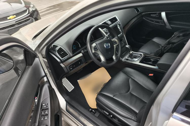 Used CHANGAN Raeton 2013 1.8T Automatic Flagship Model China IV Standard Interior 3