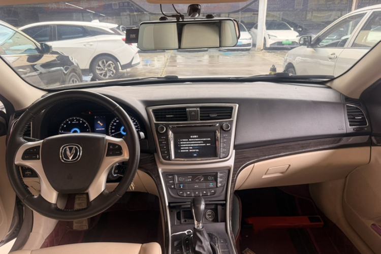 Used CHANGAN Raeton 2013 1.8T Automatic Elite Model China V Standard Interior 6
