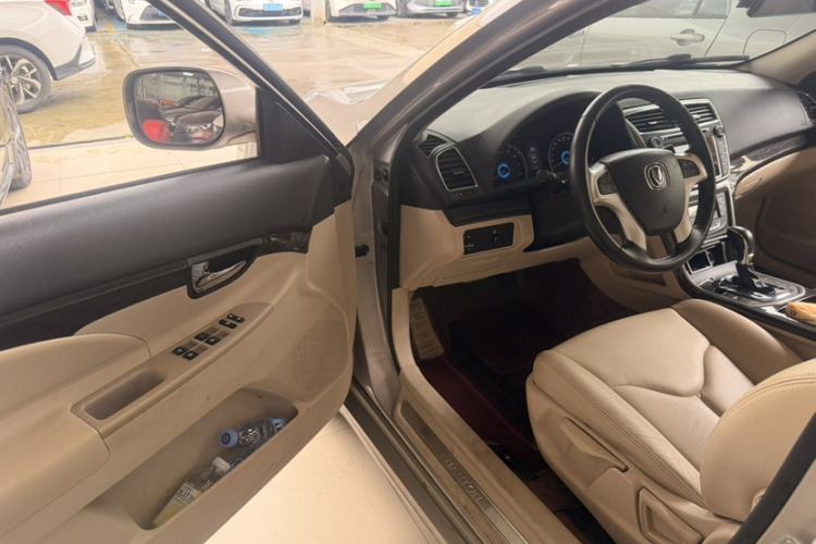 Used CHANGAN Raeton 2013 1.8T Automatic Elite Model China V Standard Left Front Seat