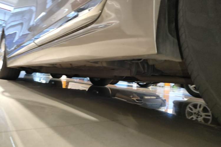 Used CHANGAN Raeton 2013 1.8T Automatic Flagship Model China IV Standard Left Side Sill