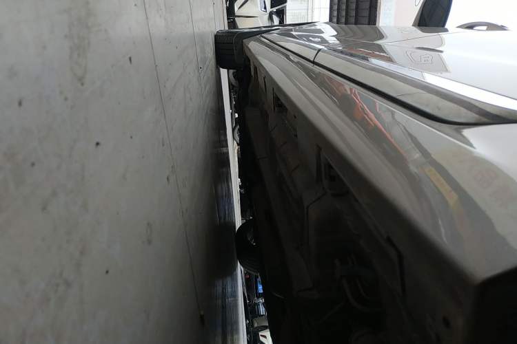 Used CHANGAN Raeton 2013 1.8T Automatic Prestige Model China IV Standard Left Side Sill