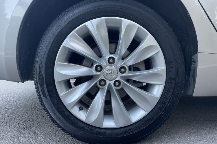 Used CHANGAN Raeton 2013 1.8T Automatic Prestige Model China IV Standard Right Rear Wheel Hub