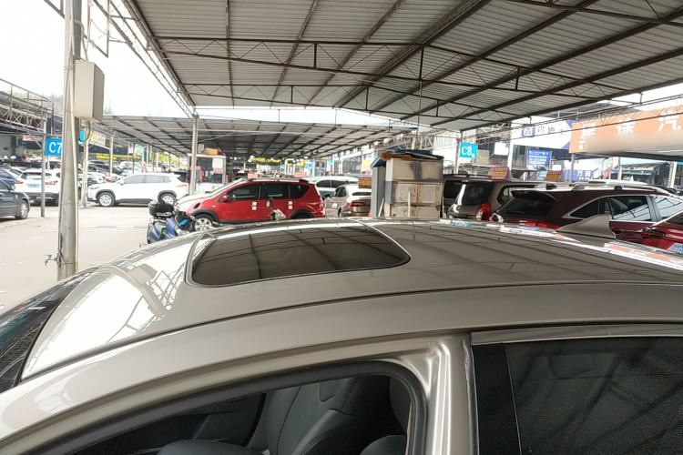Used CHANGAN Raeton 2013 1.8T Automatic Prestige Model China IV Standard Roof