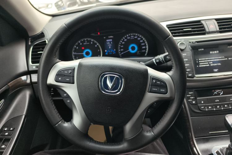 Used CHANGAN Raeton 2013 1.8T Automatic Flagship Model China IV Standard Steering Wheel