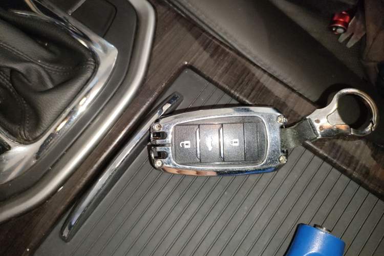 Used CHANGAN Raeton 2013 1.8T Automatic Flagship Model China IV Standard Vehicle Key